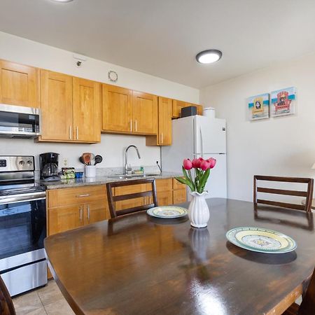 Light & Airy 8Th Floor Ocean View Condo With Lanai Condo Honolulu Exterior foto